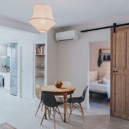 NEW LUXURY Malaga Beach House, 2 city bikes, 2 children's bikes, WiFi, BIG terrace, BBQ, Family, Childfriendly Exterior foto