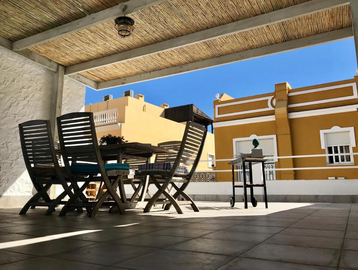 NEW LUXURY Malaga Beach House, 2 city bikes, 2 children's bikes, WiFi, BIG terrace, BBQ, Family, Childfriendly Exterior foto
