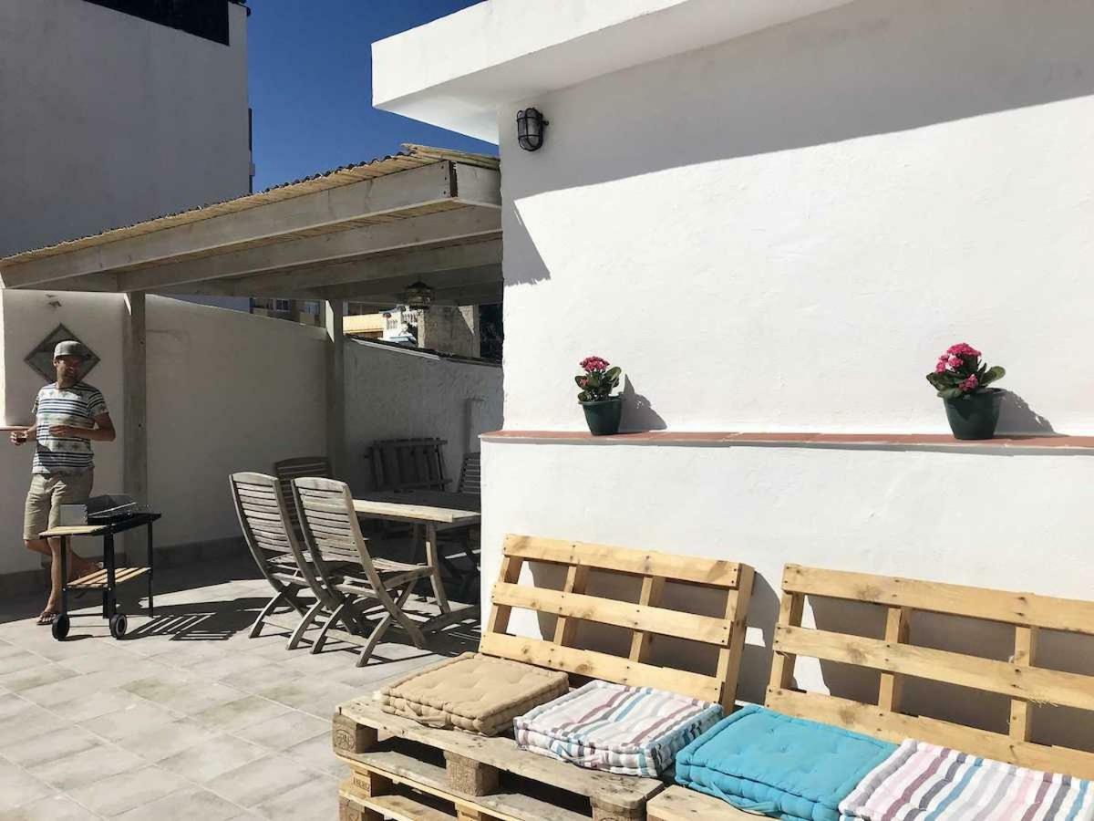 NEW LUXURY Malaga Beach House, 2 city bikes, 2 children's bikes, WiFi, BIG terrace, BBQ, Family, Childfriendly Exterior foto